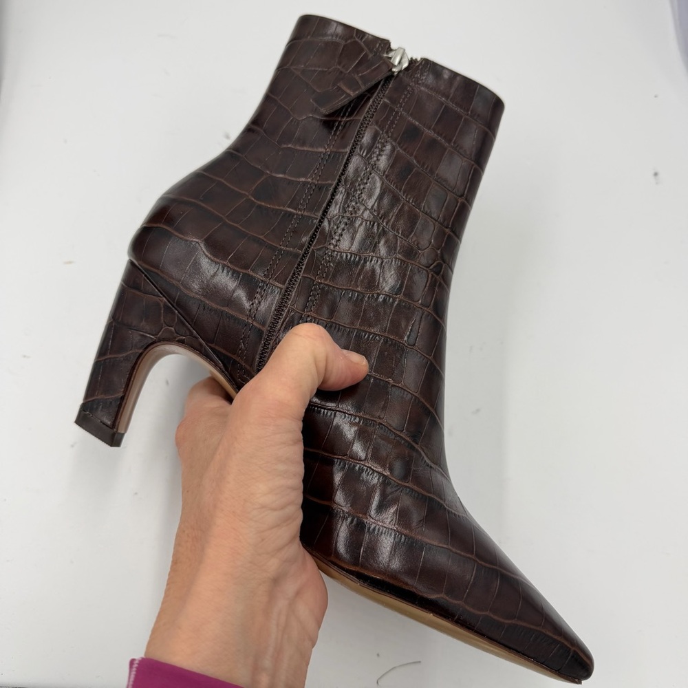 NEW Everlane Brown‎ Crocodile Leather Short Banana Boot in Size 7 - Picture 9 of 12